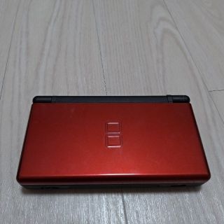 ニンテンドーDS(ニンテンドーDS)のDS Lite　本体　クリムゾン/ブラック(携帯用ゲーム機本体)