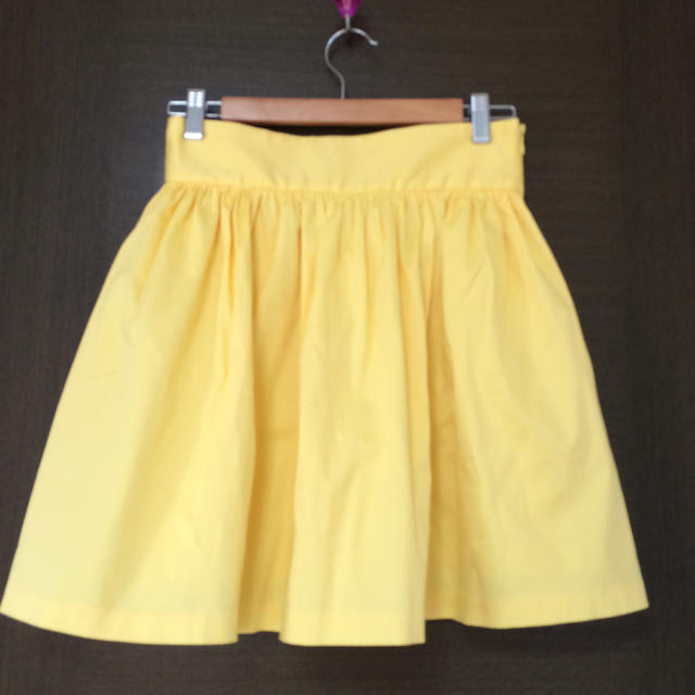 titty&co(ティティアンドコー)のTitty&co イエロースカート 黄色 レディースのスカート(ミニスカート)の商品写真