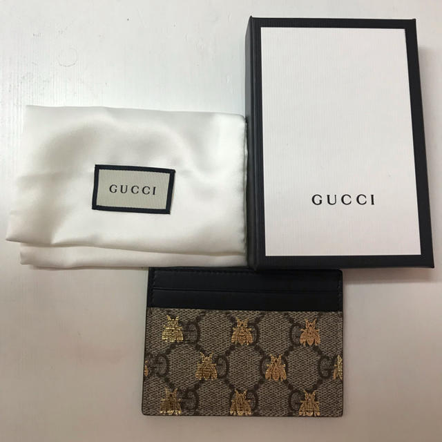 グッチ カードケース GUCCI 名刺入れ 定期入れ パスケース 蜂 | フリマアプリ ラクマ