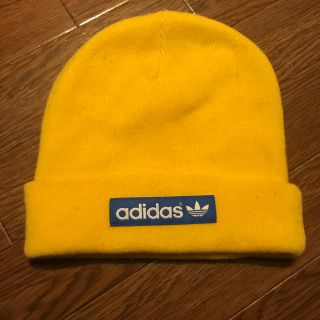 アディダス(adidas)のadidas ニット帽 イエロー(ニット帽/ビーニー)