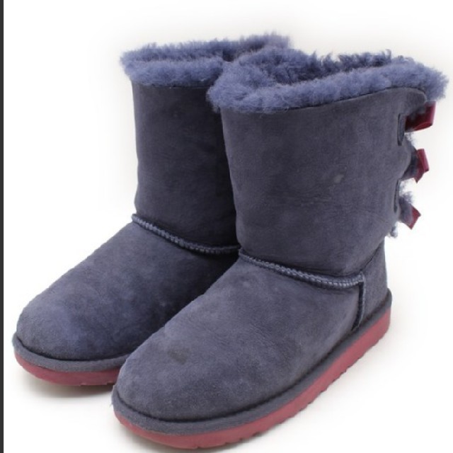 UGG(アグ)のpeko様専用☆UGG☆キッズ☆リボンブーツ☆21㎝ キッズ/ベビー/マタニティのキッズ靴/シューズ(15cm~)(ブーツ)の商品写真