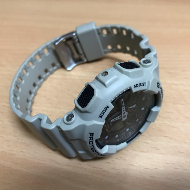 G-SHOCK(ジーショック)の【ぽちま様専用】G-SHOCK GA-100SD-8AJF デザートベージュ メンズの時計(腕時計(アナログ))の商品写真