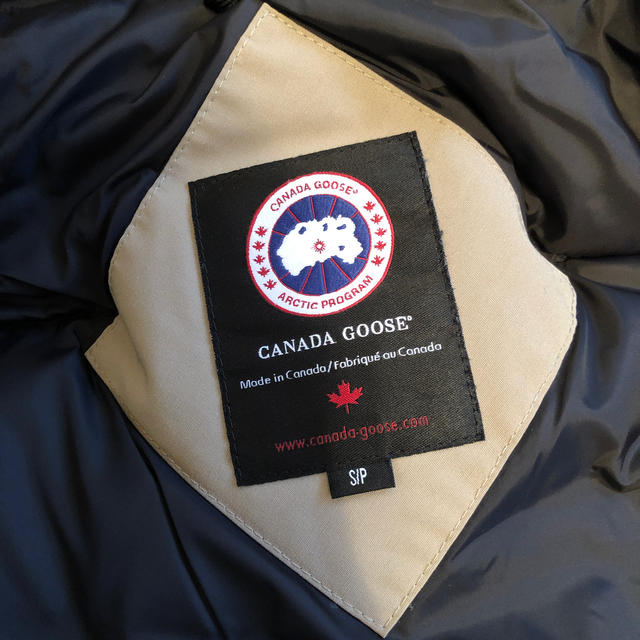 CANADA GOOSE(カナダグース)のCANADA GOOSE:カナダグース ヨークイン メンズのジャケット/アウター(ダウンジャケット)の商品写真