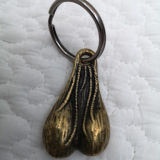 シュプリーム(Supreme)のSupreme brass balls keychain(キーホルダー)