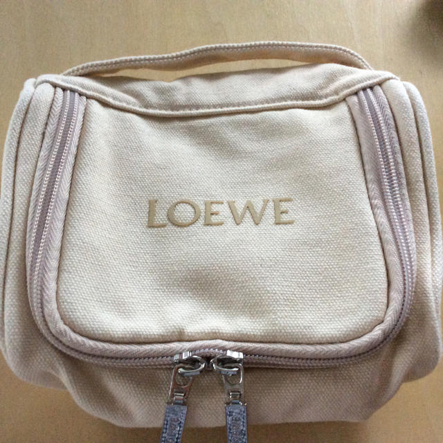 LOEWE(ロエベ)のロエベポーチ レディースのファッション小物(ポーチ)の商品写真