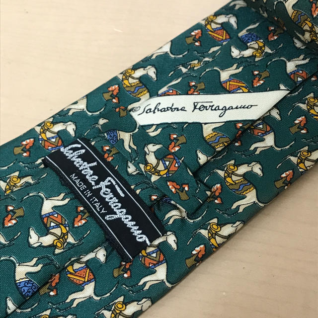 Ferragamo(フェラガモ)のフェラガモ  ferragamo ネクタイ メンズのファッション小物(ネクタイ)の商品写真