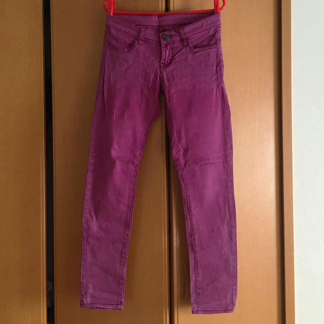 GALSTAR(ギャルスター)のコットンスキニーパンツ (purple) レディースのパンツ(カジュアルパンツ)の商品写真