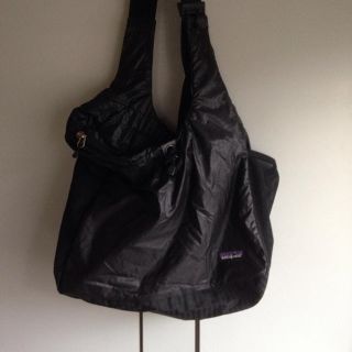 パタゴニア(patagonia)のPatagonia ナイロンバッグ(ショルダーバッグ)