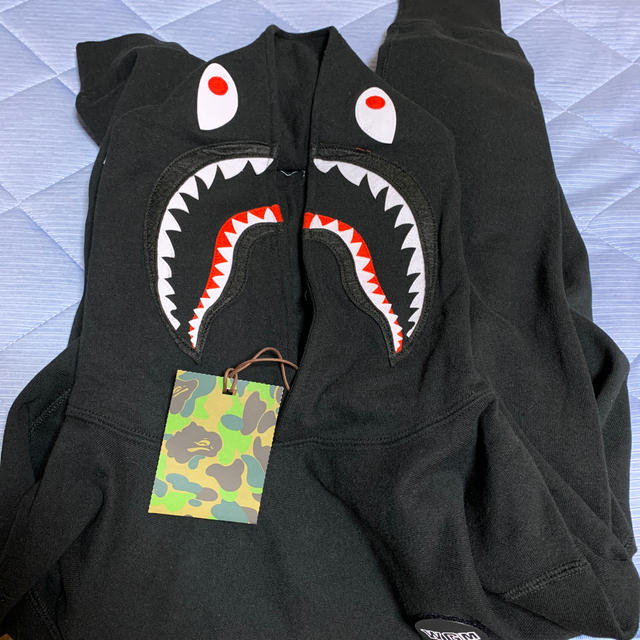 A BATHING APE(アベイシングエイプ)の専用 メンズのトップス(パーカー)の商品写真