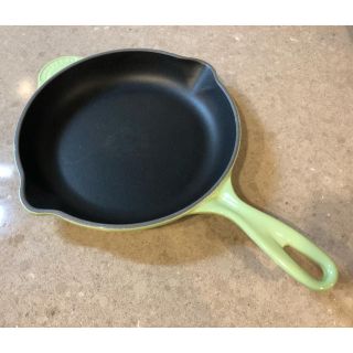 ルクルーゼ(LE CREUSET)のルクルーゼ　スキレット　キウイ　グリーン(鍋/フライパン)