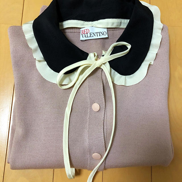 RED VALENTINO(レッドヴァレンティノ)のレッドヴァレンティノ　襟付きカーディガン　美品！ レディースのトップス(カーディガン)の商品写真