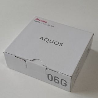 アクオス(AQUOS)の【新品・未使用】docomo AQUOS ケータイ SH-06G ホワイト(携帯電話本体)