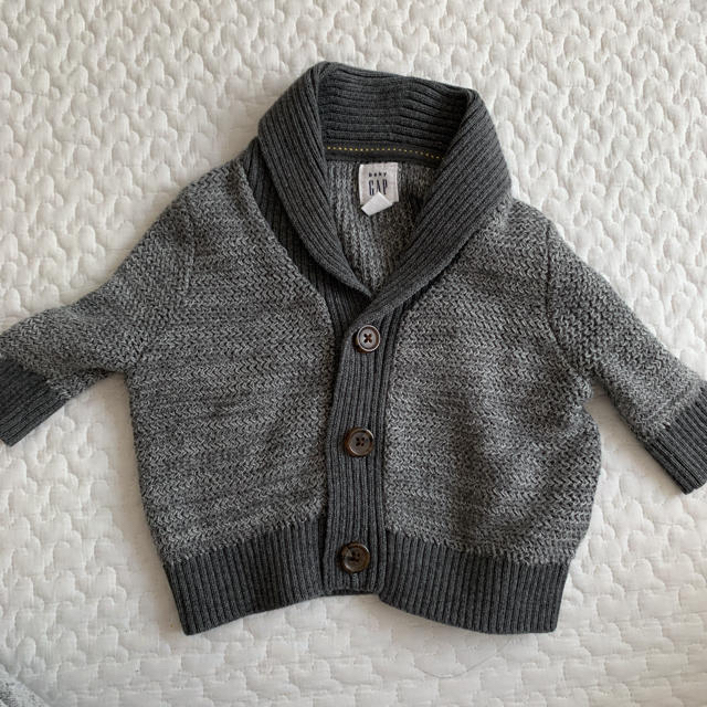 babyGAP(ベビーギャップ)のサクラ様専用　babygap ニットカーディガン キッズ/ベビー/マタニティのベビー服(~85cm)(カーディガン/ボレロ)の商品写真