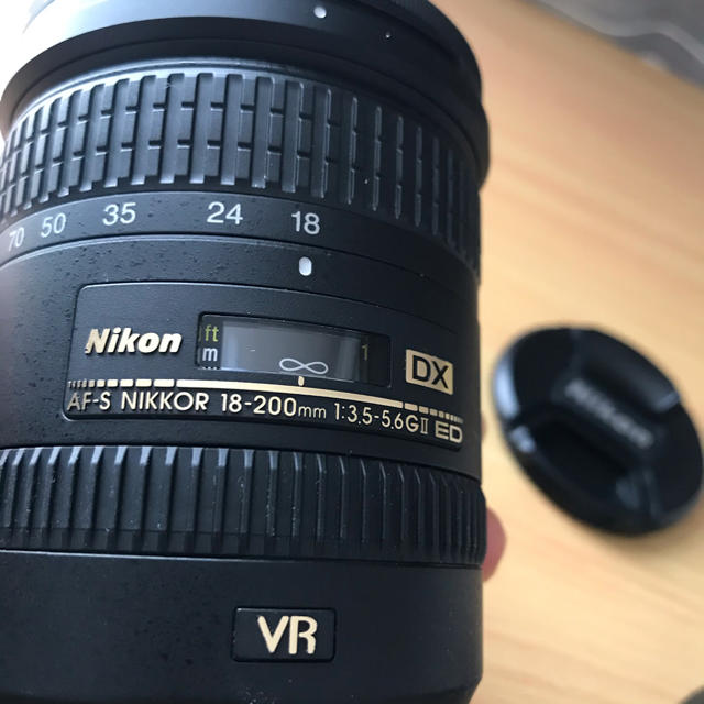 ニコン　高倍率レンズ18-200mm F3.5-5.6G