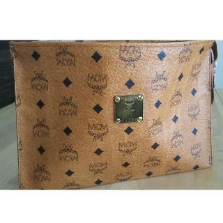 エムシーエム(MCM)の【ななみさん専用】ＭＣＭ エムシーエム セカンドバッグ ポーチ(ハンドバッグ)