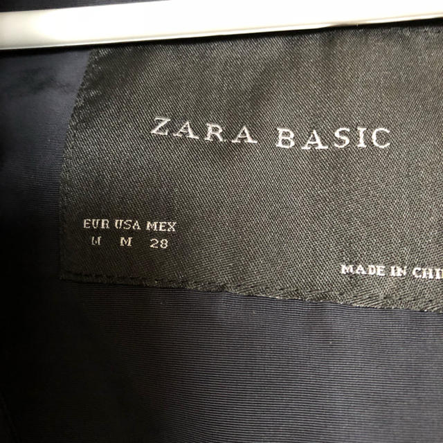 ZARA(ザラ)のZARAショート丈ダウンジャケット（レディース） レディースのジャケット/アウター(ダウンジャケット)の商品写真