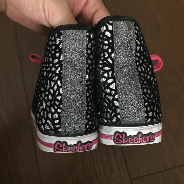 SKECHERS(スケッチャーズ)のスケッチャーズ 光るスニーカー ２１センチ キッズ/ベビー/マタニティのキッズ靴/シューズ(15cm~)(スニーカー)の商品写真