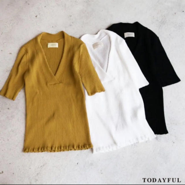 TODAYFUL(トゥデイフル)のmiho様　todayful Vネックニット レディースのトップス(Tシャツ(半袖/袖なし))の商品写真