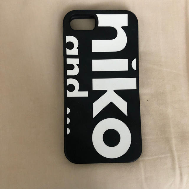 niko and...(ニコアンド)のiPhone8ケース.カバー スマホ/家電/カメラのスマホアクセサリー(iPhoneケース)の商品写真