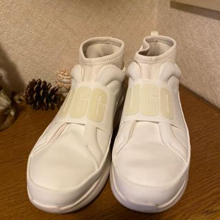 アグ(UGG)のUGG 厚底スニーカー　ホワイト(スニーカー)