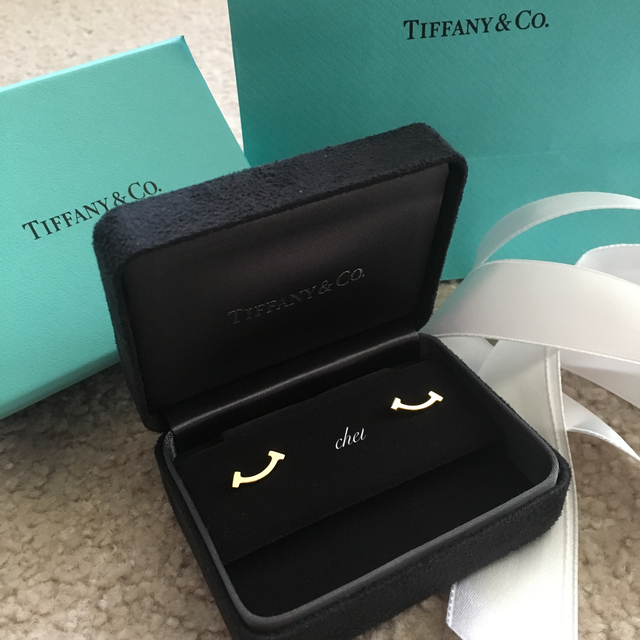 TIFFANY & Co. ティファニー スマイル ピアス ゴールド