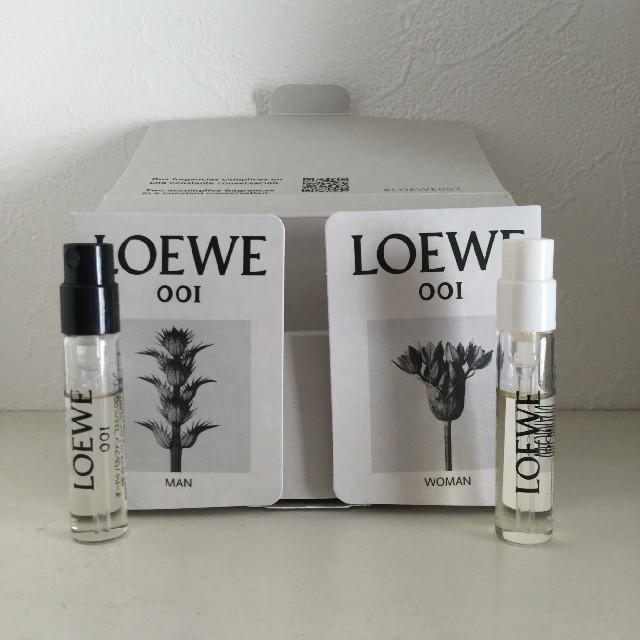 LOEWE(ロエベ)の★パンだ様専用★LOEWE001 オードパルファム サンプル 2点セット コスメ/美容の香水(ユニセックス)の商品写真