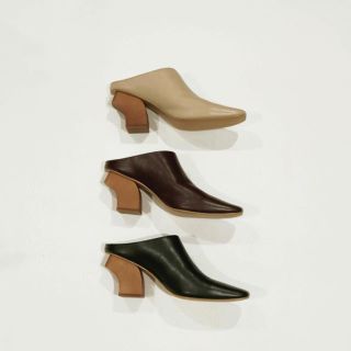 トゥデイフル(TODAYFUL)のtodayful Leather Square Mule レザースクエアミュール(ミュール)