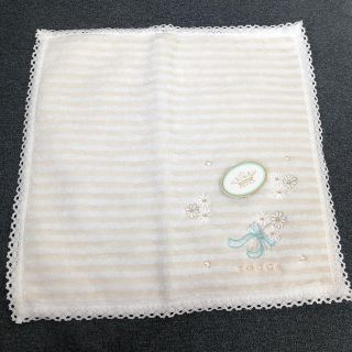 トッカ(TOCCA)のトッカ タオルハンカチ  ベージュ(タオル/バス用品)