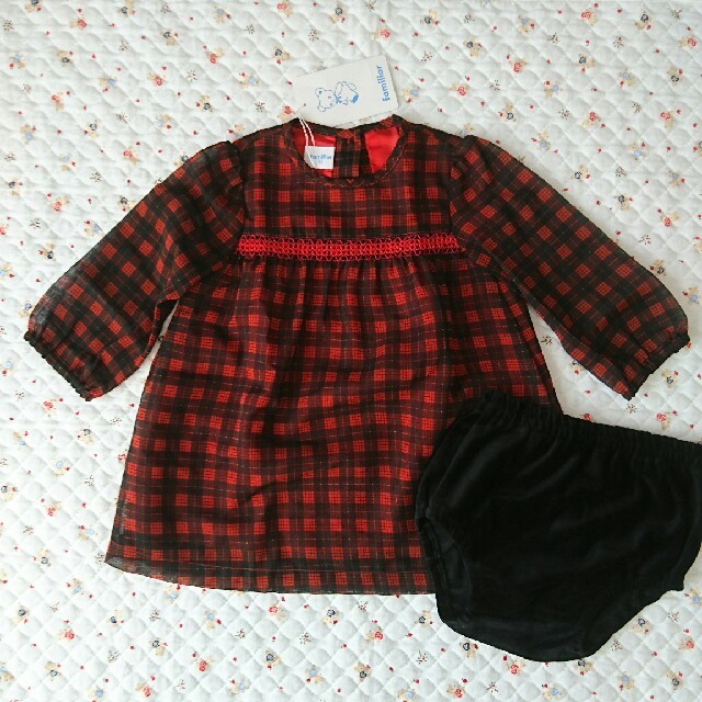 familiar(ファミリア)の☆新品☆未使用☆familiar ワンピース 黒ブルマ付き 80 キッズ/ベビー/マタニティのベビー服(~85cm)(ワンピース)の商品写真