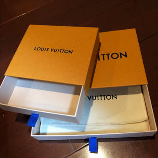 ルイヴィトン(LOUIS VUITTON)のVUITTON箱 2つ(ショップ袋)