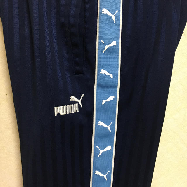 PUMA(プーマ)のプーマ PUMA ジャージ スボン 水色 ブルー メンズのトップス(ジャージ)の商品写真
