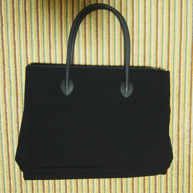 miumiu(ミュウミュウ)のミュウミュウのトートバッグ レディースのバッグ(トートバッグ)の商品写真