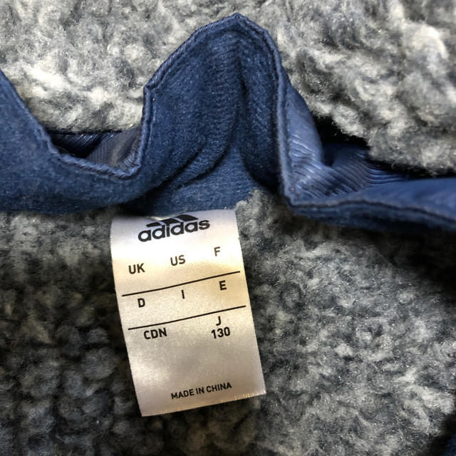 adidas(アディダス)のadidasベンチコート130 女の子 キッズ/ベビー/マタニティのキッズ服女の子用(90cm~)(コート)の商品写真