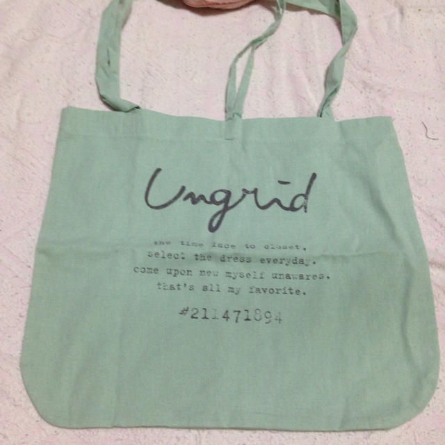 Ungrid(アングリッド)のungrid ショッパー グリーン レディースのバッグ(ショップ袋)の商品写真