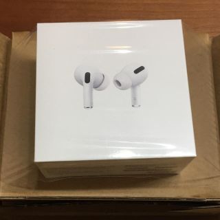 アップル(Apple)のApple airpods  pro 未開封(ヘッドフォン/イヤフォン)