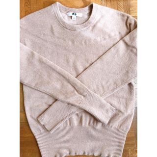 ユニクロ(UNIQLO)のユニクロ　カシミヤクルーネックセーター　Sサイズ　ピンク(ニット/セーター)