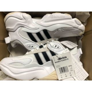 レディースadidas マグミュールランナー マグマランナー