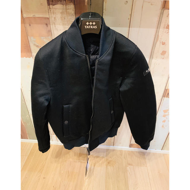 フェザー TATRAS - 定価10万❗️新品未使用❗️TATRAS ダウンジャケット MA-1 ブラックの通販 by W.RAINBOW's shop|タトラスならラクマ ブラック