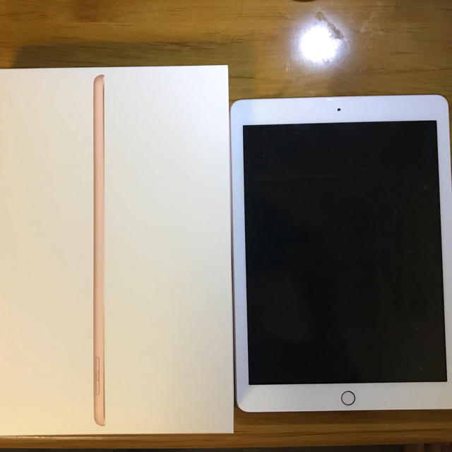 iPad 6世代 128GB GOLD 1