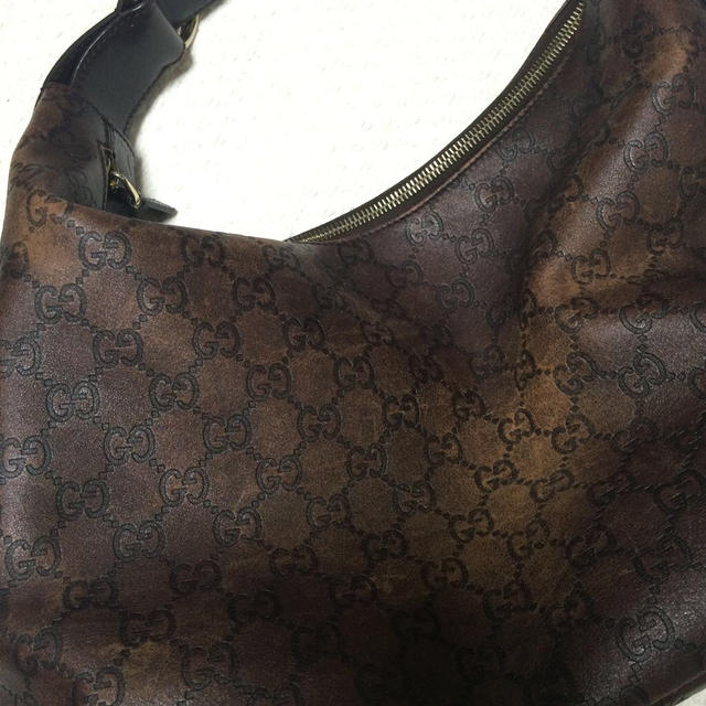 Gucci(グッチ)のグッチシマショルダーバッグ♡ レディースのバッグ(ショルダーバッグ)の商品写真