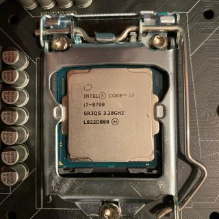 CPU intel i7 8700(PCパーツ)