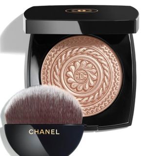 シャネル(CHANEL)のシャネル　ホリデー限定　フェイスパウダー(フェイスパウダー)