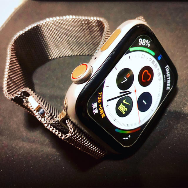 Apple watch series 4 シルバーアルミニウム44mm