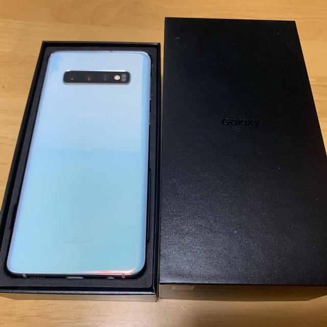 Galaxy S10 Prism White 128 GB au