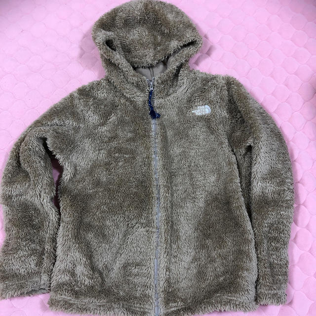 THE NORTH FACE(ザノースフェイス)のTHE NORTH FACE キッズ シェルパ フリース パーカー 140 キッズ/ベビー/マタニティのキッズ服女の子用(90cm~)(ジャケット/上着)の商品写真