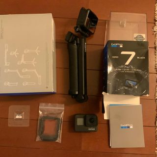 ゴープロ(GoPro)のたかかつ様専用　GOPRO HERO 7 BLACK 美品(ビデオカメラ)