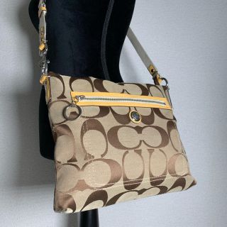 コーチ(COACH)のCOACH コーチ ショルダーバッグ シグネチャー  784(ショルダーバッグ)