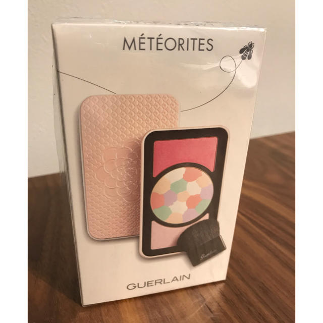 GUERLAIN(ゲラン)のGUERLAIN Meteorites My Palette コスメ/美容のベースメイク/化粧品(フェイスパウダー)の商品写真