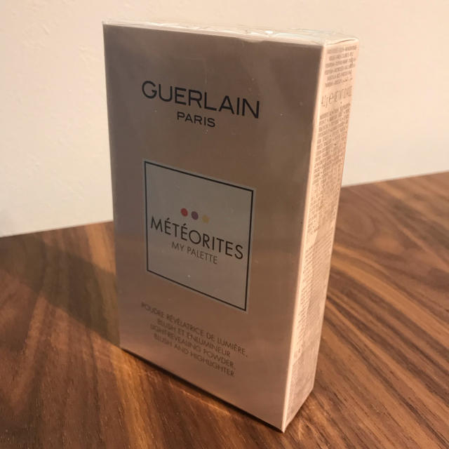 GUERLAIN(ゲラン)のGUERLAIN Meteorites My Palette コスメ/美容のベースメイク/化粧品(フェイスパウダー)の商品写真