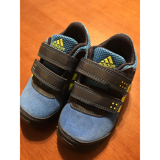 adidas(アディダス)の【新品】Adidas(アディダス)シューズ キッズ/ベビー/マタニティのベビー靴/シューズ(~14cm)(スニーカー)の商品写真